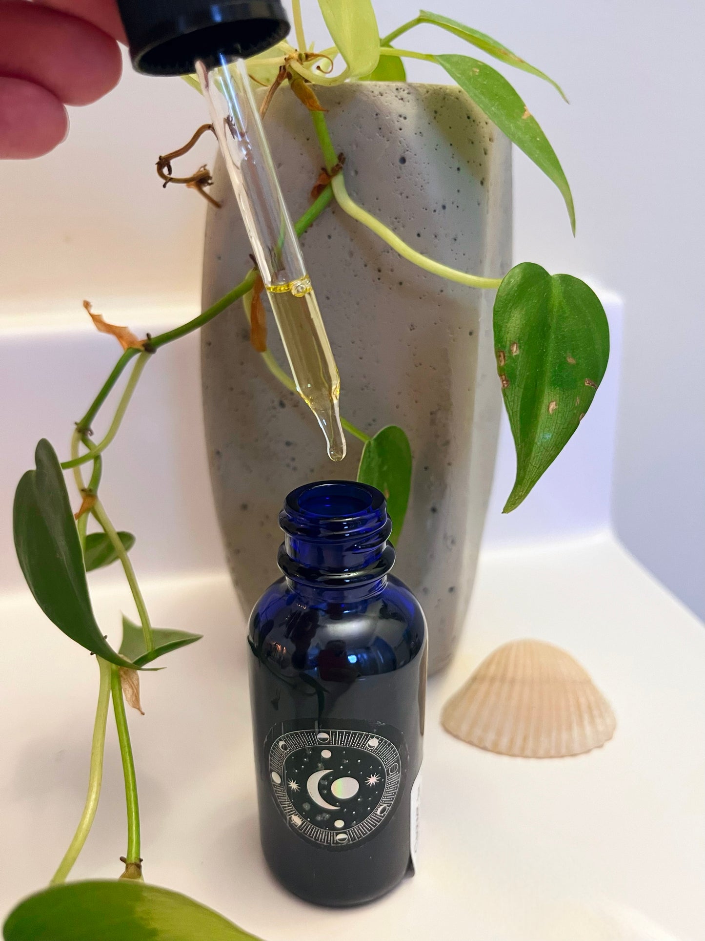 Hydro-Oil Cleanser with Fatty Acids and Antioxidants—Heal, restore and protect treatment